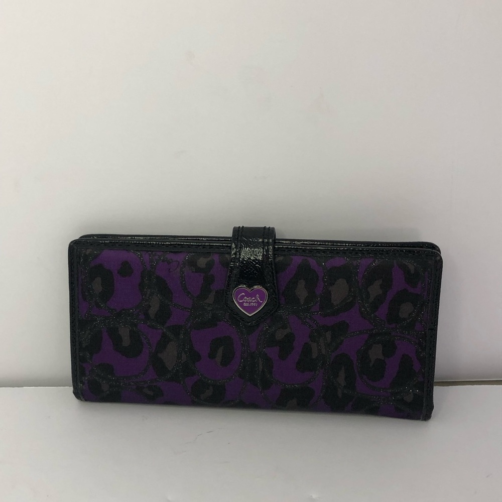 Coach Purple Poppy Daisy Ocelot Print Wallet Snap Leopard Heart Rare Logo - Picture 1 of 16